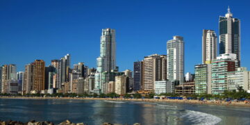 Balneário Camboriú - Créditos: depositphotos.com / SandroSalomon