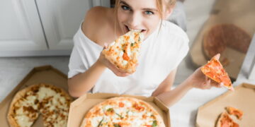 Pizza - Créditos: depositphotos.com / AndrewLozovyi