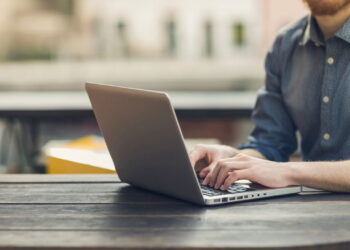 Conectividade - Créditos: depositphotos.com / stockasso