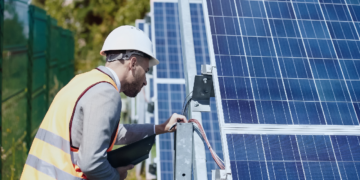 Energia solar - Créditos: depositphotos.com / RostyslavOleksin