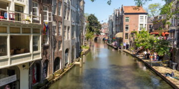 Imagem e reprodução - Créditos: depositphotos.com / ztrikic