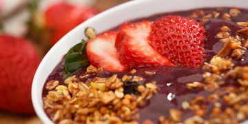 Açaí recheado - Créditos: depositphotos.com / diogoppr