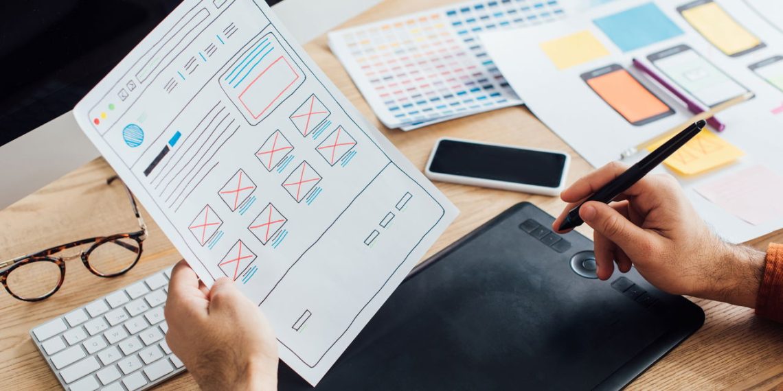 Resolvendo tarefas - Créditos: depositphotos.com / AndrewLozovyi