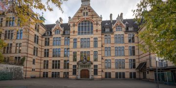 Por que este país é referência no sistema educacional para boa parte do mundo?