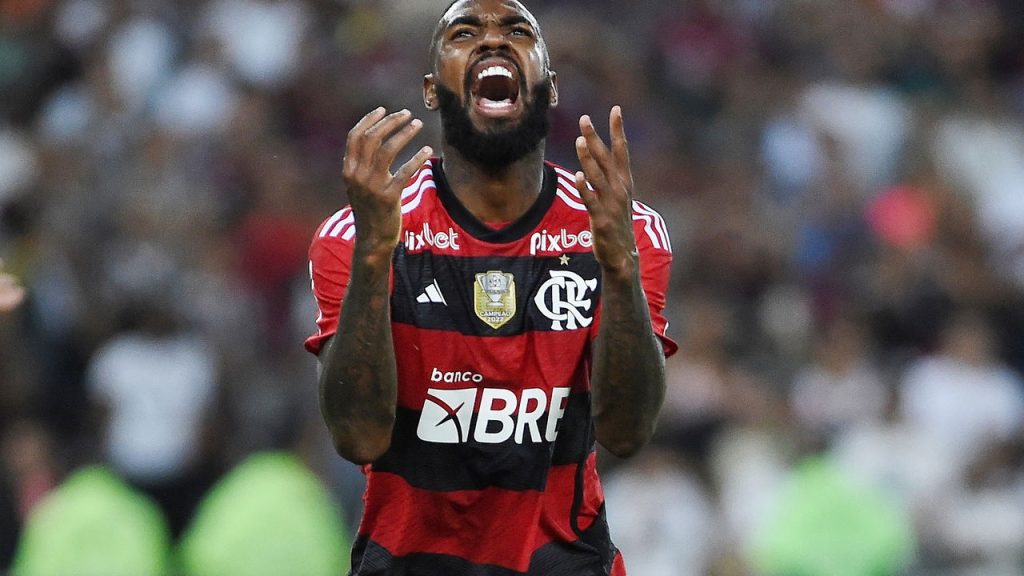 Zenit insiste em Gerson e aumenta proposta para o Flamengo