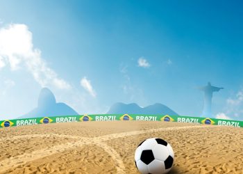 Futebol de areia - Créditos: depositphotos.com / jordygraph