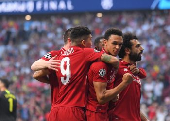 Liverpool amplia liderança na Premier League com vitória sobre o Manchester City