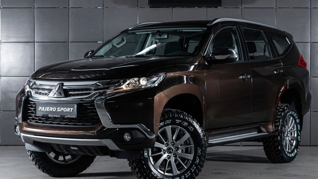 Pajero Sport - Créditos: depositphotos.com / everyonensk