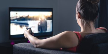 Smart TV - Créditos: depositphotos.com / terovesalainen