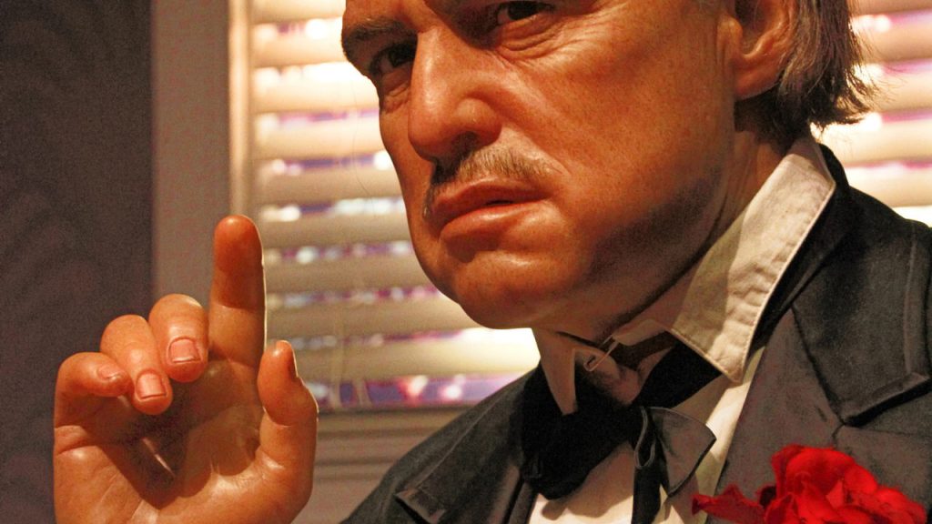 Escultura de Marlon Brando em "O Poderoso Chefão" - Créditos: depositphotos.com / U.Omozo
