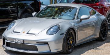 Porsche 911 GT3 - Créditos: depositphotos.com / OceanProd