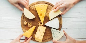 Você sabia que o queijo pode ser mais viciante do que drogas?