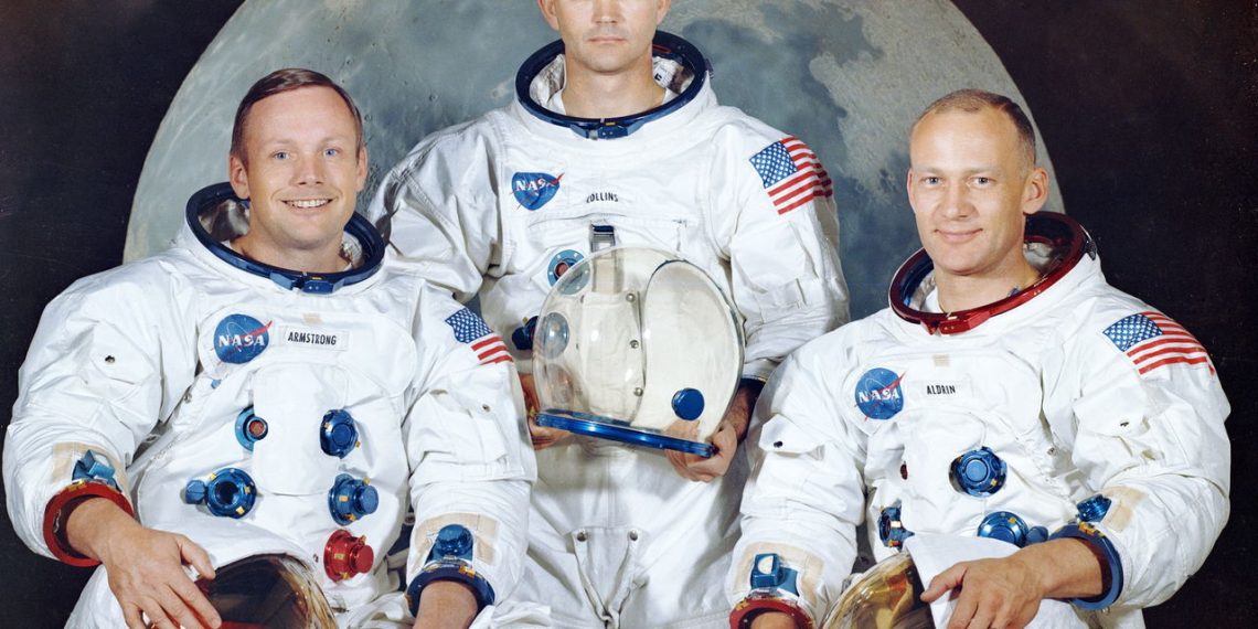 Astronautas - Créditos: depositphotos.com / ivazyah.art