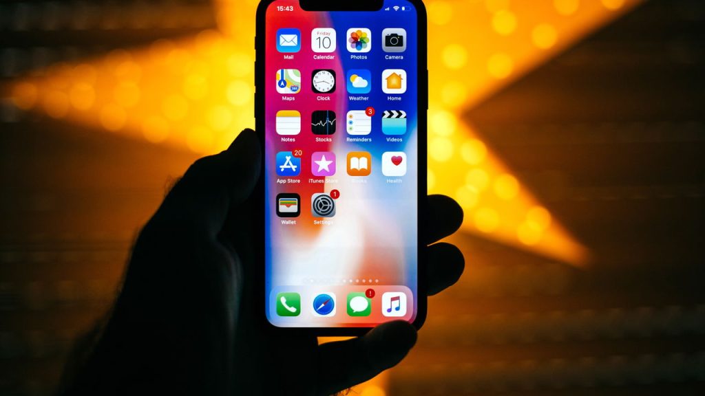 iPhone - Créditos: depositphotos.com / ifeelstock