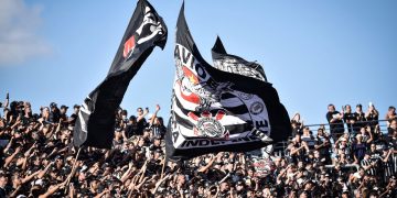 Torcida do Corinthians - Créditos: depositphotos.com / thenews2.com