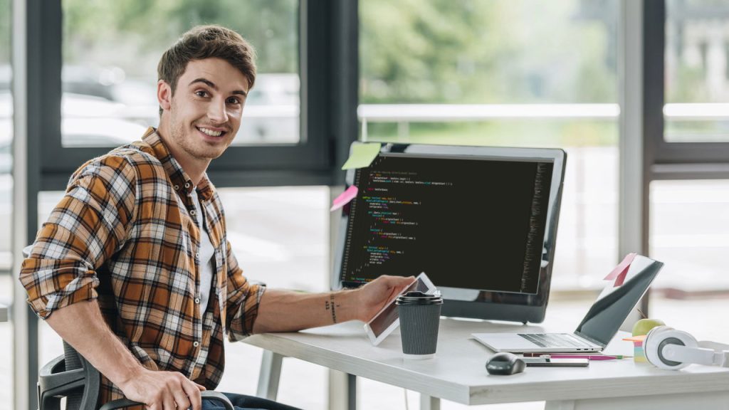 Desenvolvedor de Software - Créditos: depositphotos.com / AndrewLozovyi