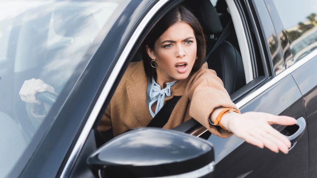 Discussão no trânsito - Créditos: depositphotos.com / IgorVetushko