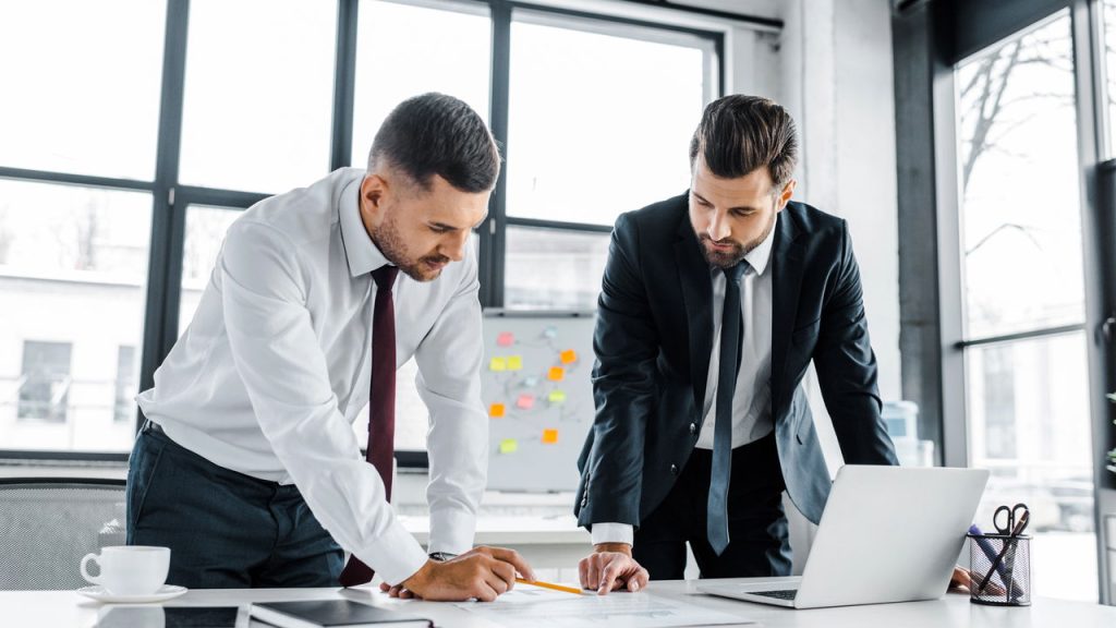 Analista - Créditos: depositphotos.com / VitalikRadko