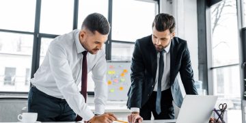 Analista - Créditos: depositphotos.com / VitalikRadko