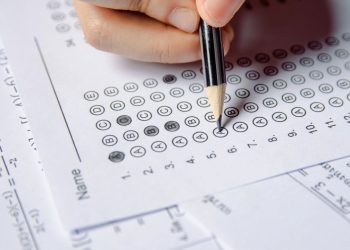 Concurso público (Prova simulado) - Créditos: depositphotos.com / Tevalux11