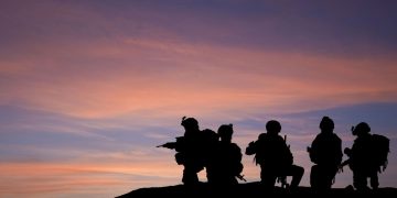 Militares - Créditos: depositphotos.com / Veneratio