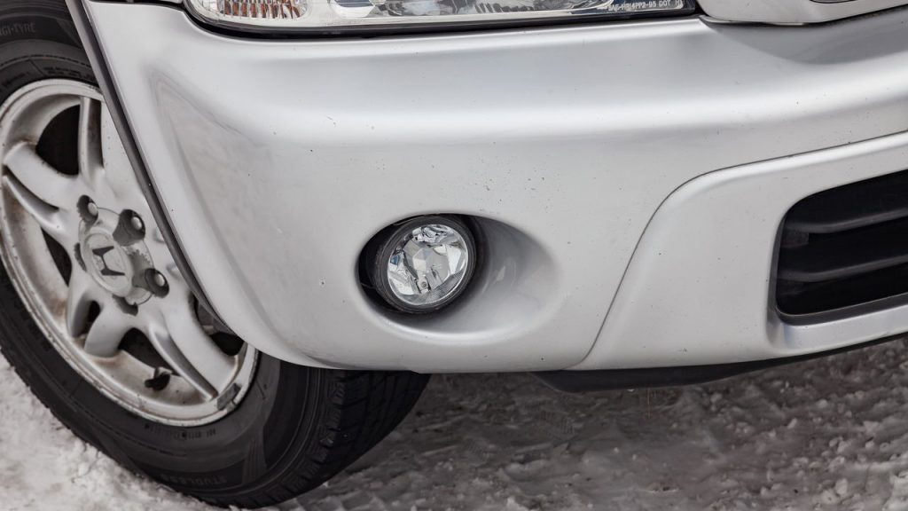 Farol de Neblina - Créditos: depositphotos.com / AleksandrKondratov