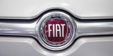 Emblema Fiat - Créditos: depositphotos.com / boggy22