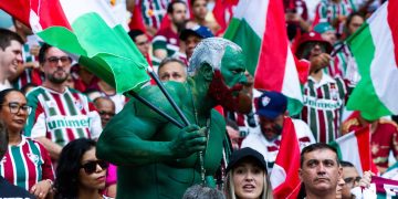 Torcida Fluminense - Créditos: depositphotos.com / thenews2.com