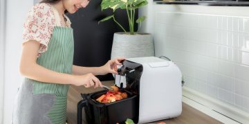 Fritadeira Elétrica - Créditos: depositphotos.com / anekoho