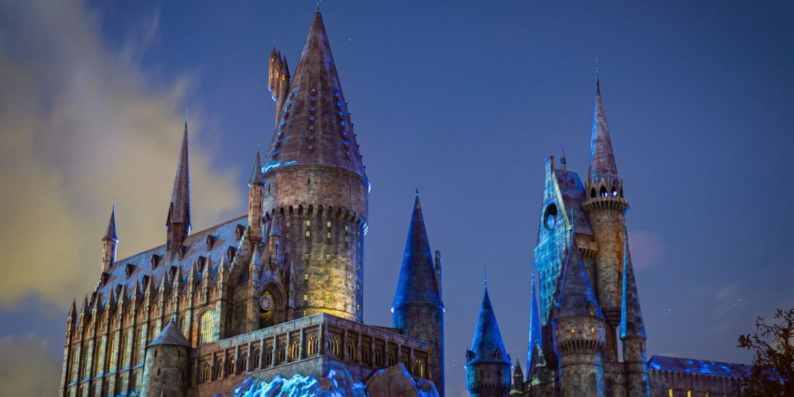 Castelo de Hogwarts - Créditos: depositphotos.com / littlekop