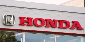 Fachada Honda - Créditos: depositphotos.com / kle1njke@gmail.com