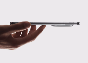 Smartphone dobrável chama atenção dos brasileiros por seu design extrafino