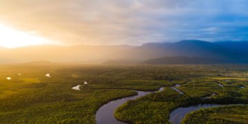 Manaus no roteiro dos gigantes dos mares! Turismo em alta