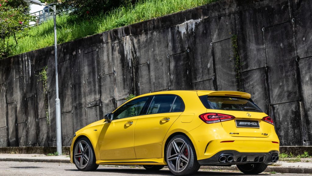 Mercedes-AMG A 45 S - Créditos: depositphotos.com / teddyleung
