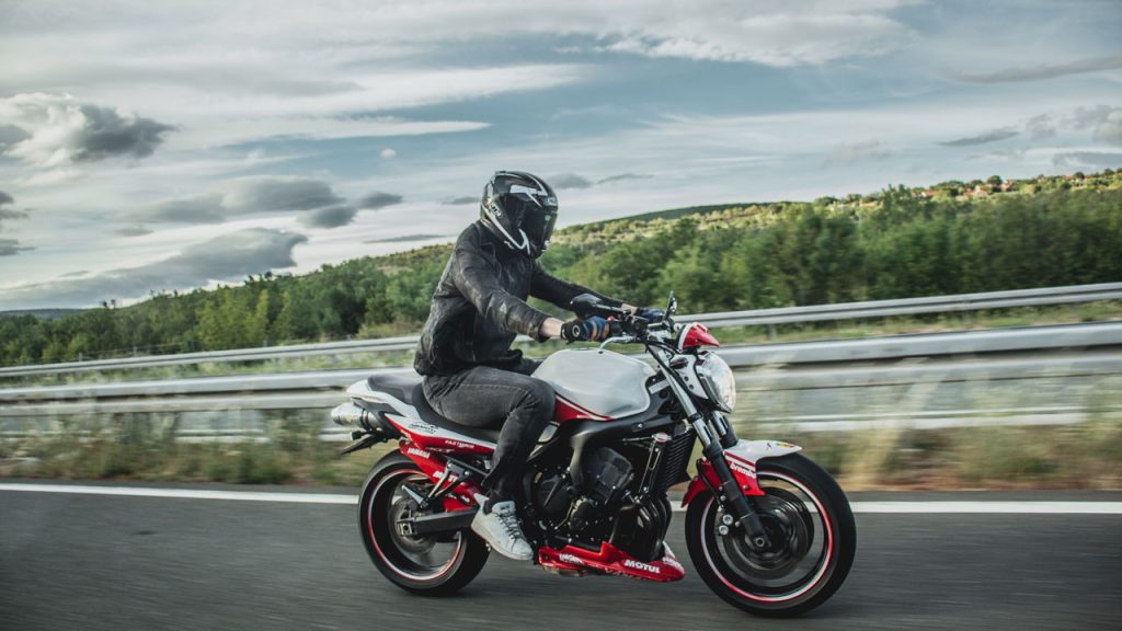Yamaha Fazer - Créditos: depositphotos.com / AntonioB