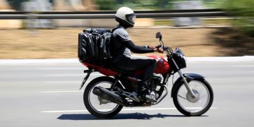 Motoboy - Créditos: depositphotos.com / joasouza