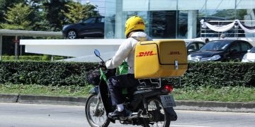 Motoboy - Créditos: depositphotos.com / nitinut380