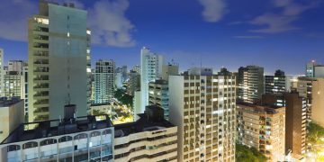 Curitiba, PR - Créditos: depositphotos.com / tifonimages