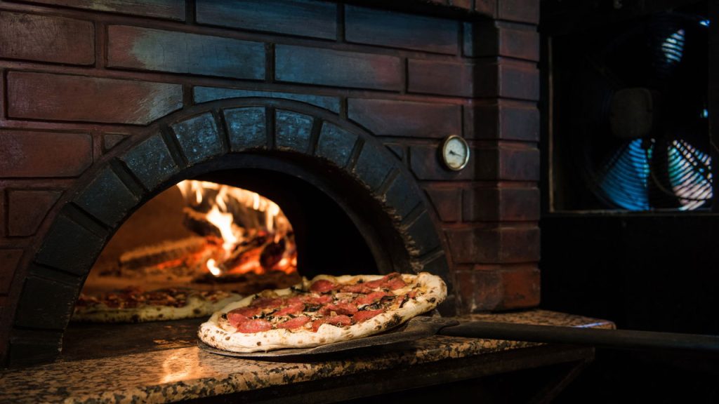 Pizza - Créditos: depositphotos.com / EdZbarzhyvetsky