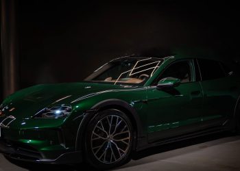 Porsche Taycan - Créditos: depositphotos.com / laganovskisu