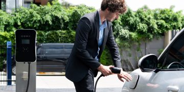 Posto de recarga - Créditos: depositphotos.com / BiancoBlue