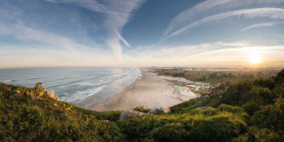 Praia em Torres, RS - Créditos: depositphotos.com / rapstyle