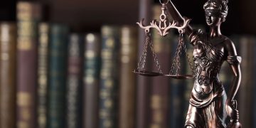 Tribunal - Créditos: depositphotos.com / zolnierek