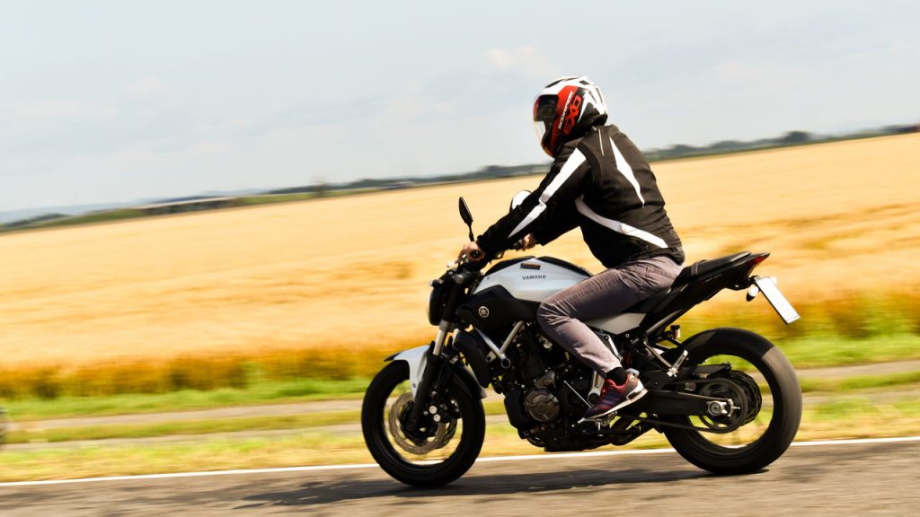 Yamaha MT - Créditos: depositphotos.com / ivangrgi111