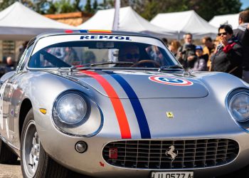 Ferrari 275 GTB - Créditos: depositphotos.com / alzamu79.hotmail.com