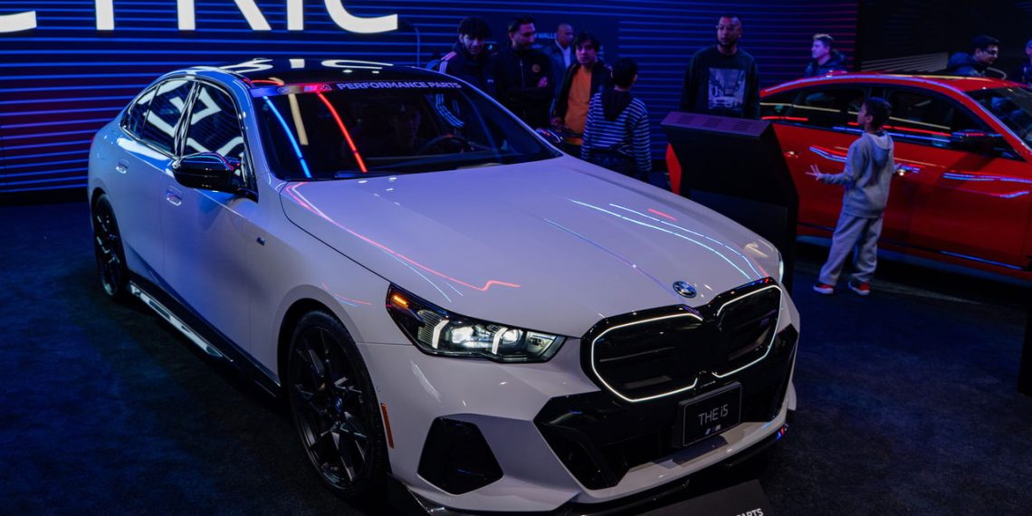 BMW i5 M60 - Créditos: depositphotos.com / egunes_