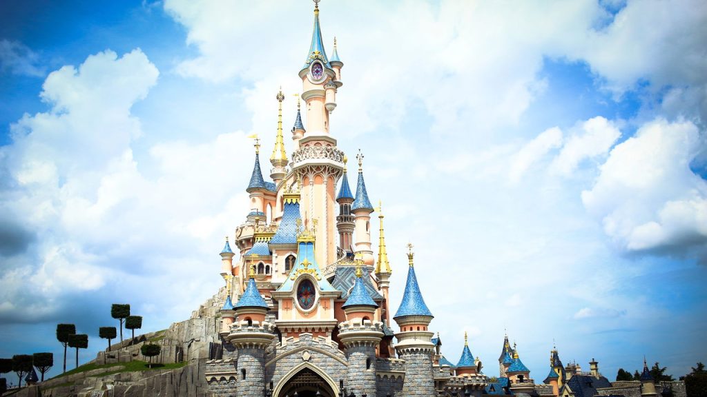 Disneyland Paris - Créditos: depositphotos.com / Fluffya
