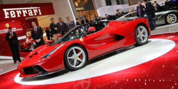 Ferrari LaFerrari - Créditos: depositphotos.com / Elenarts