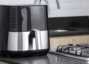 Air Fryer - Créditos: depositphotos.com / gonzalocallefotografia.gmail.com