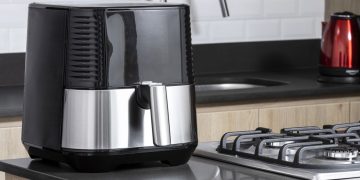 Air Fryer - Créditos: depositphotos.com / gonzalocallefotografia.gmail.com